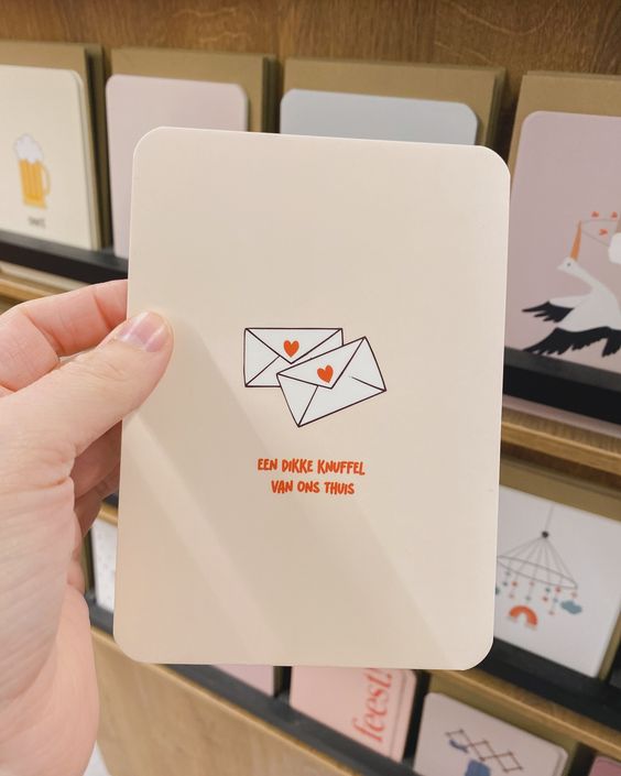 Kampkaartje | Een dikke knuffel van ons thuis