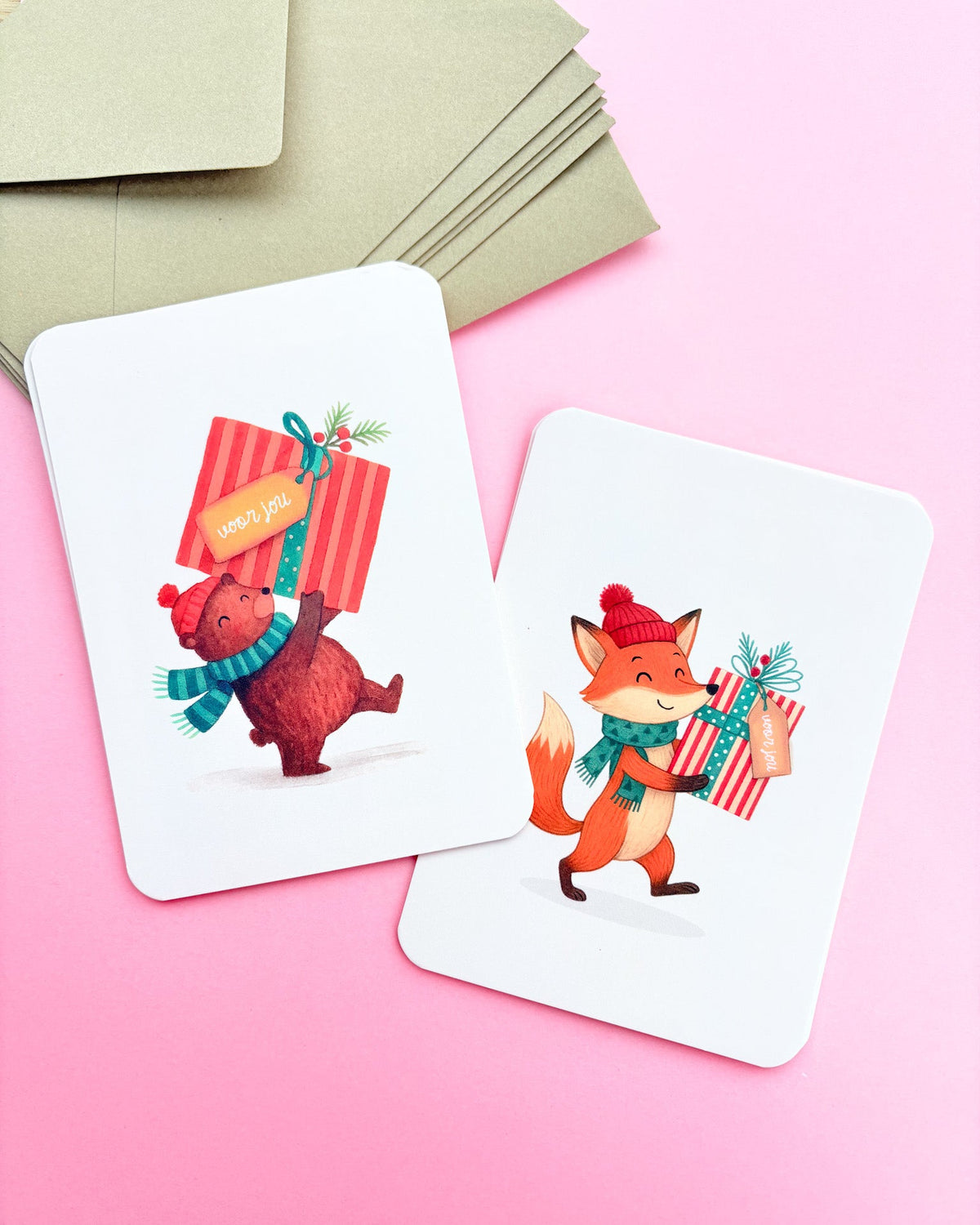 Moderne kerstkaarten set met afgeronde hoeken en handgetekende illustraties