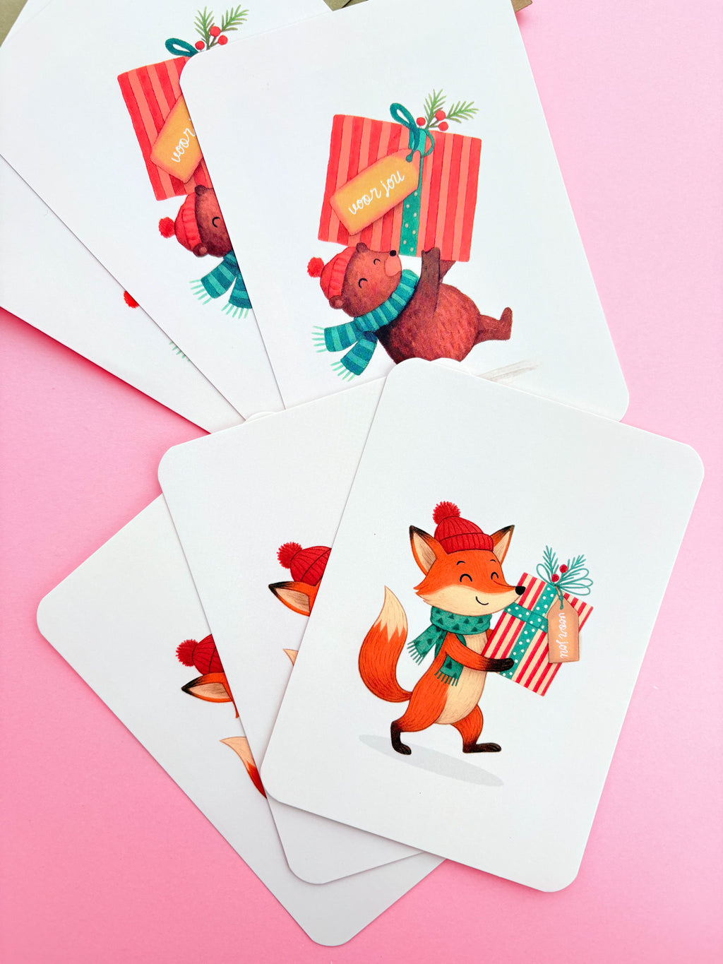 Moderne kerstkaarten set met afgeronde hoeken en handgetekende illustraties