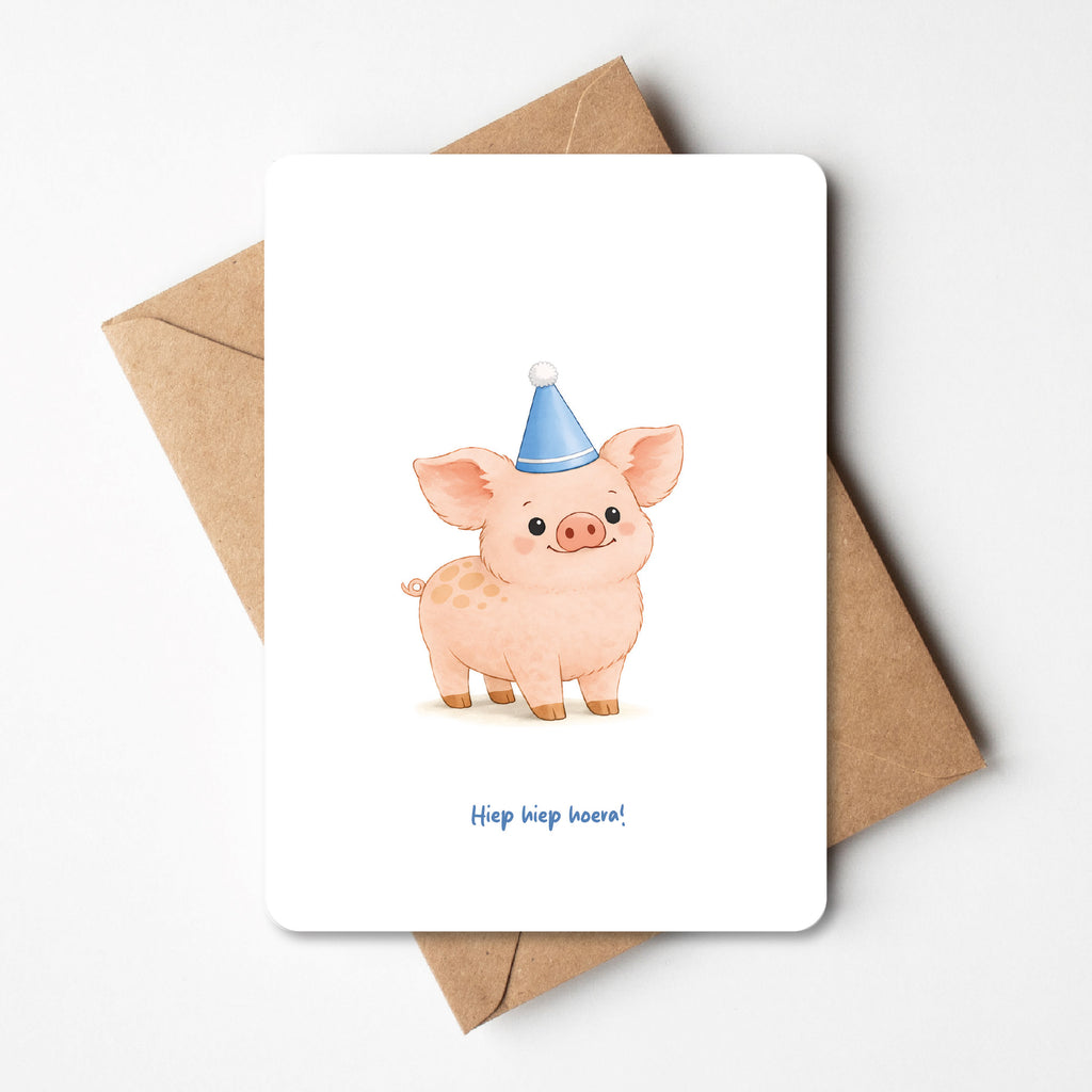 Schattig wenskaartje voor verjaardag van een kindje. Illustratie van een varkentje met een feesthoedje op